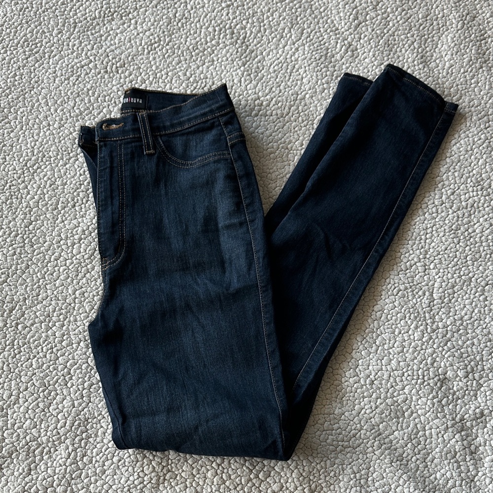 Women’s Fashion Nova Classic High Waisted Skinny Jeans, Size 9